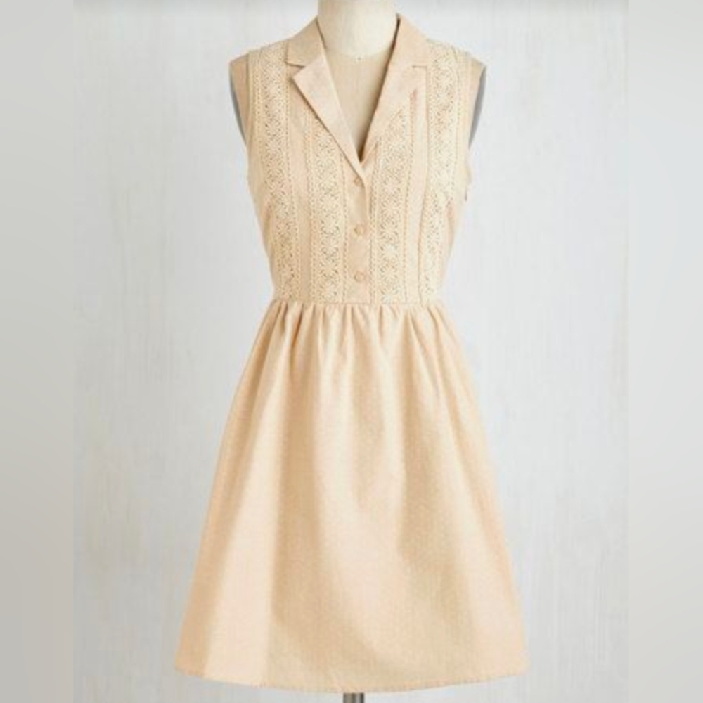NWT Doe & Rae Sleeveless Beige Fit & Flare Dress Junior Medium